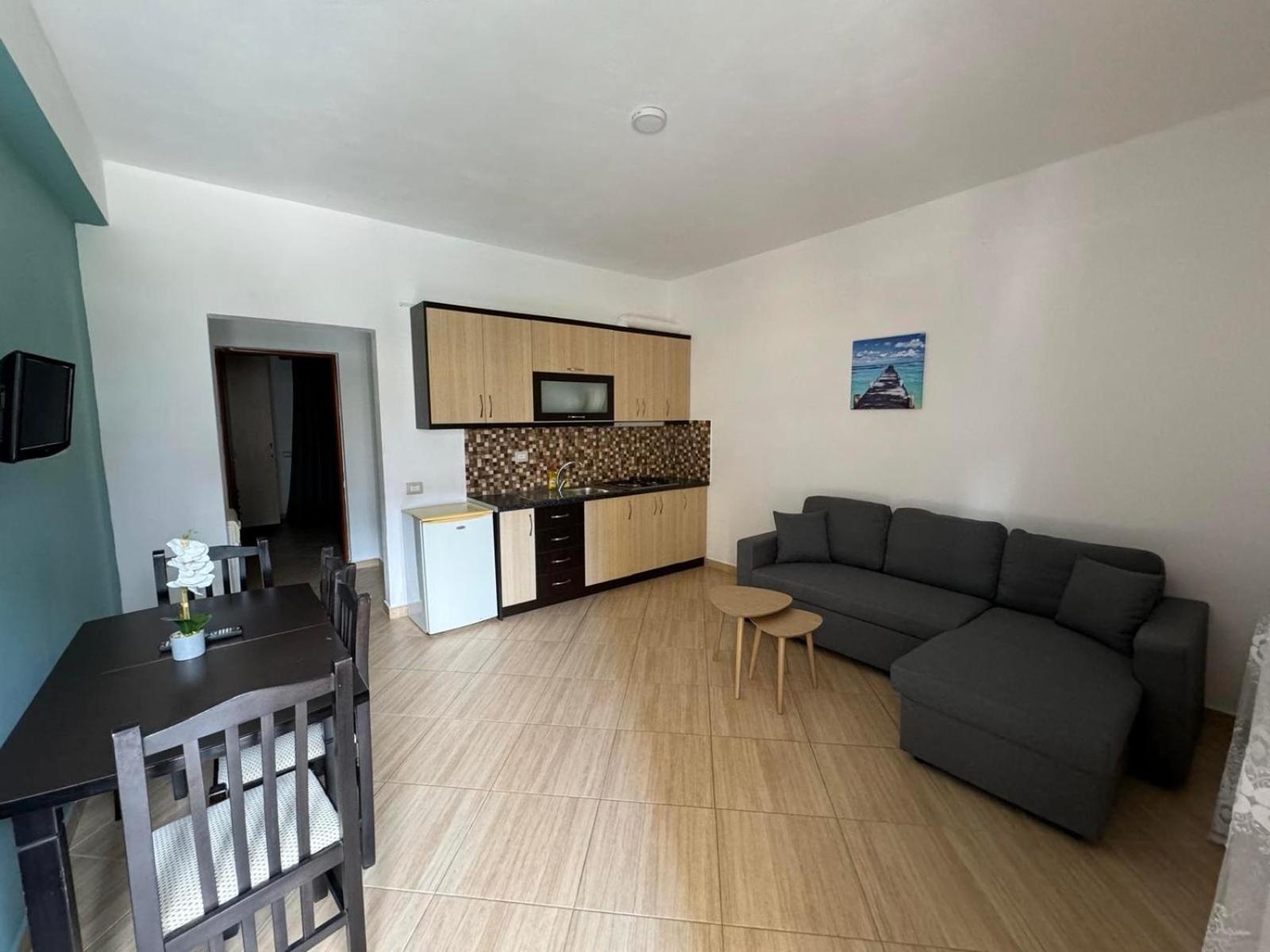Vlora Villa Exteriör bild