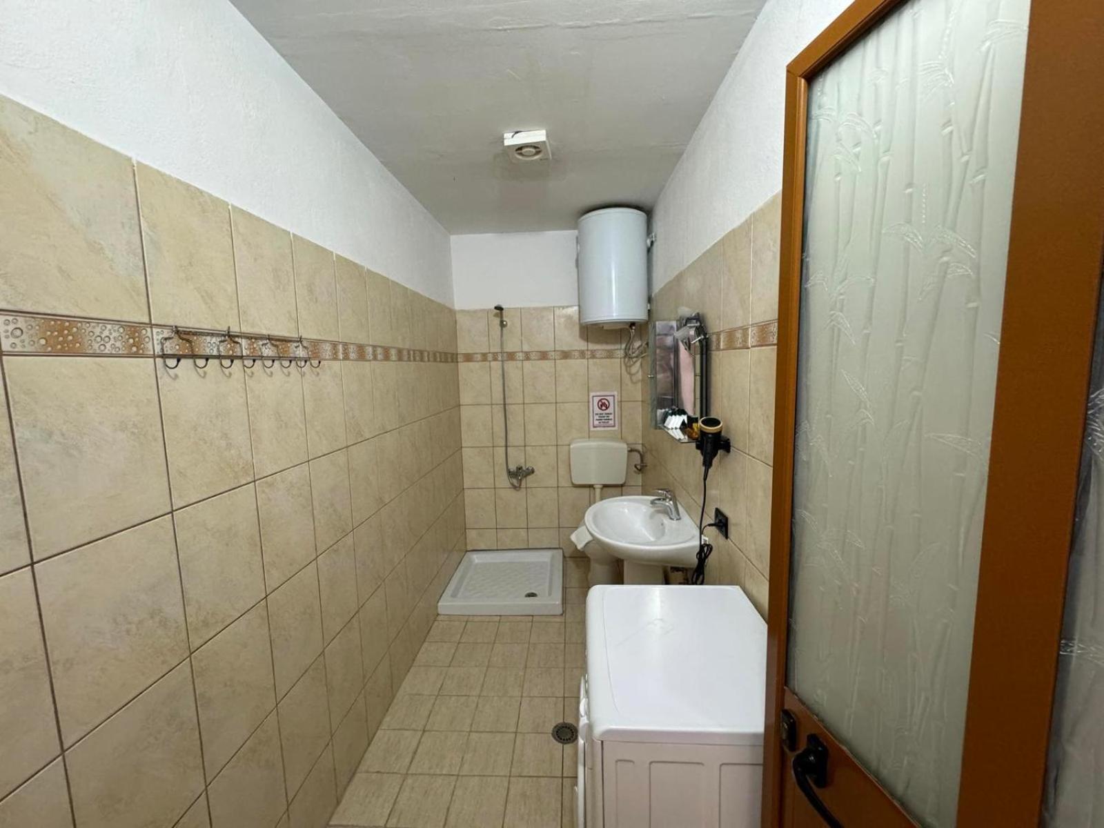 Vlora Villa Exteriör bild